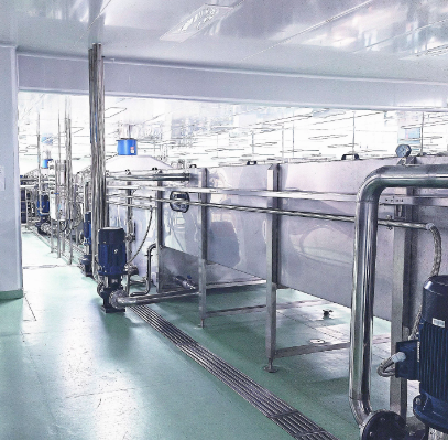 خط إنتاج المياه النقي مقابل. خط إنتاج المياه المعدنية: ما الفرق؟